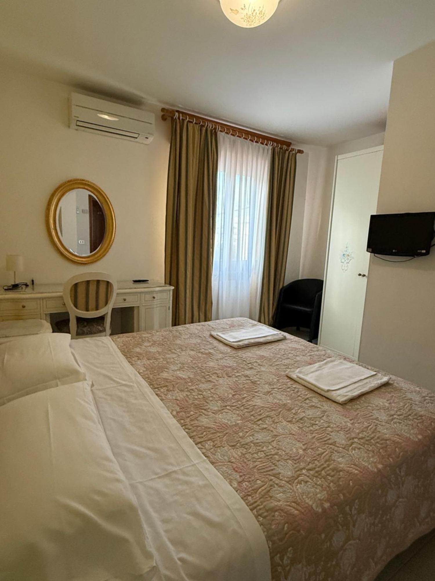 Hotel Gasperoni San Marino Luaran gambar